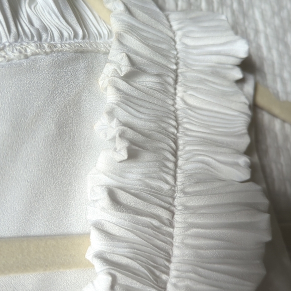 Womens Cleo Buttoned Blouse Sleeveless Tank with Tasteful Collar Ruffles White - Picture 6 of 6